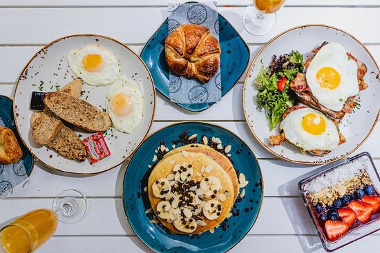 Indulge in Bottomless Mimosas at Locust Restaurant post thumbnail image