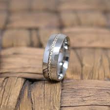 Men’s Wedding Bands: Making Memories with Every Moment post thumbnail image