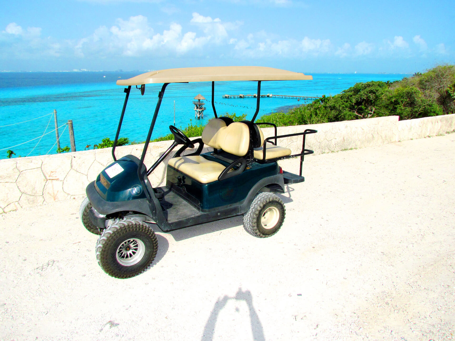 Discover the Hidden Gems of Isla Mujeres: Golf Cart Rental for Unforgettable Explorations post thumbnail image